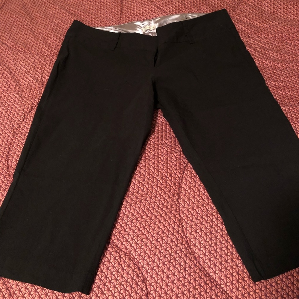 Maurice’s black dress Capri pants